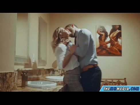 ❤️ ווען אַ באַסטי בלאָנדע סידוס איר אין אַ ציבור אָפּטריט אַנאַל ווידעא ביי yi.tubesexer-com.ru ️❤